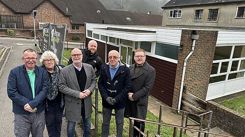 Youth club and councillors Six people in front of youth club